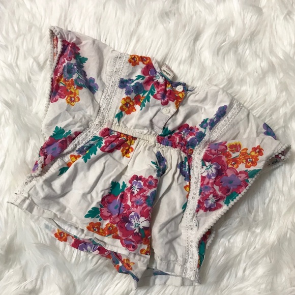 2T Toddler Girl Bundle of Tops Batman, Hello Kitty - Picture 7 of 7